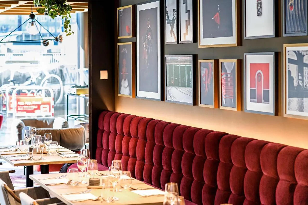 Radisson Red Hotel, Viena 4*,  Austria