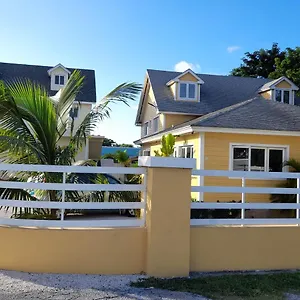 20-seconds-to-the-beach.comcaribbean.com/