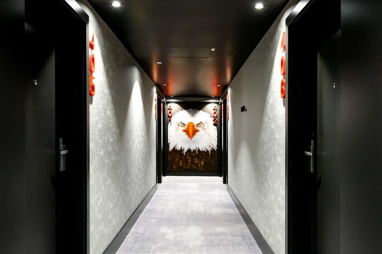 **** Hotel Radisson Red Hotel, Vienna Austria