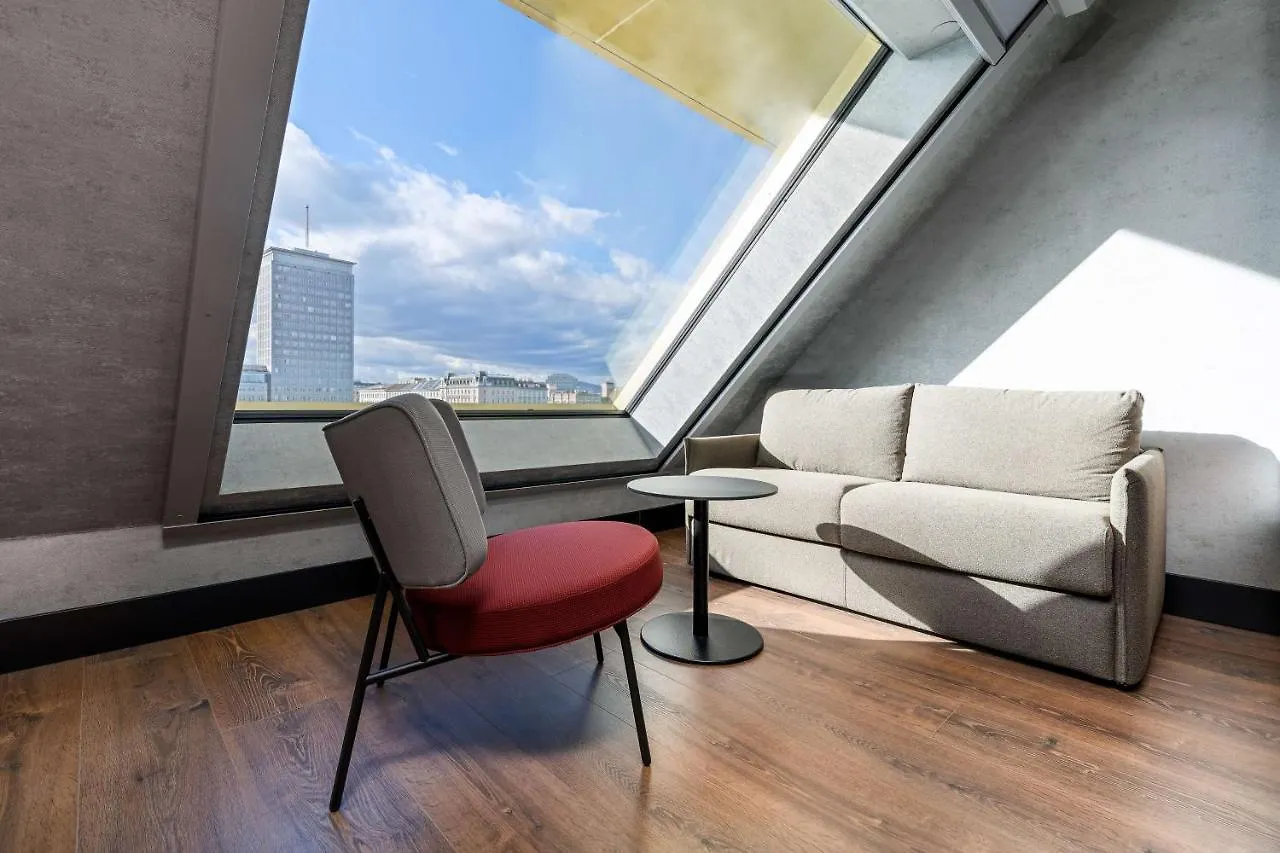 Radisson Red Hotel, Vienna Austria