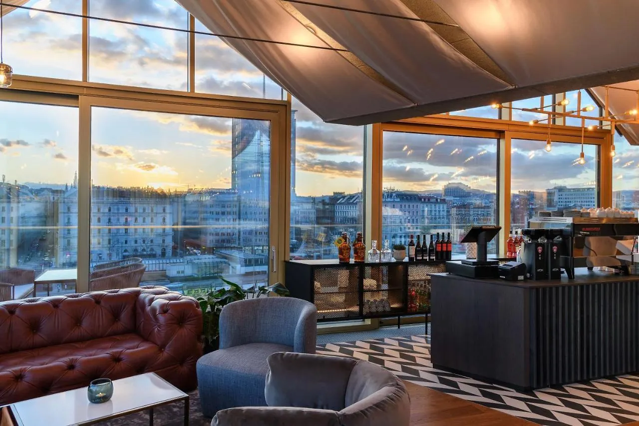 **** Hotel Radisson Red Hotel, Vienna Austria