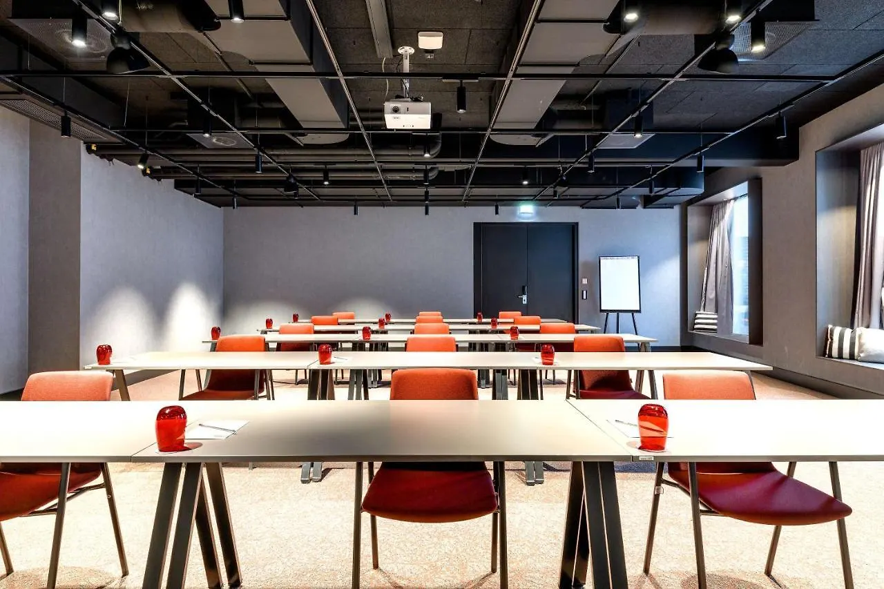 Radisson Red Hotel, Vienna Austria
