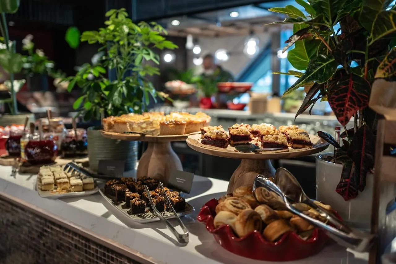 Radisson Red Hotel, فيينا فندق