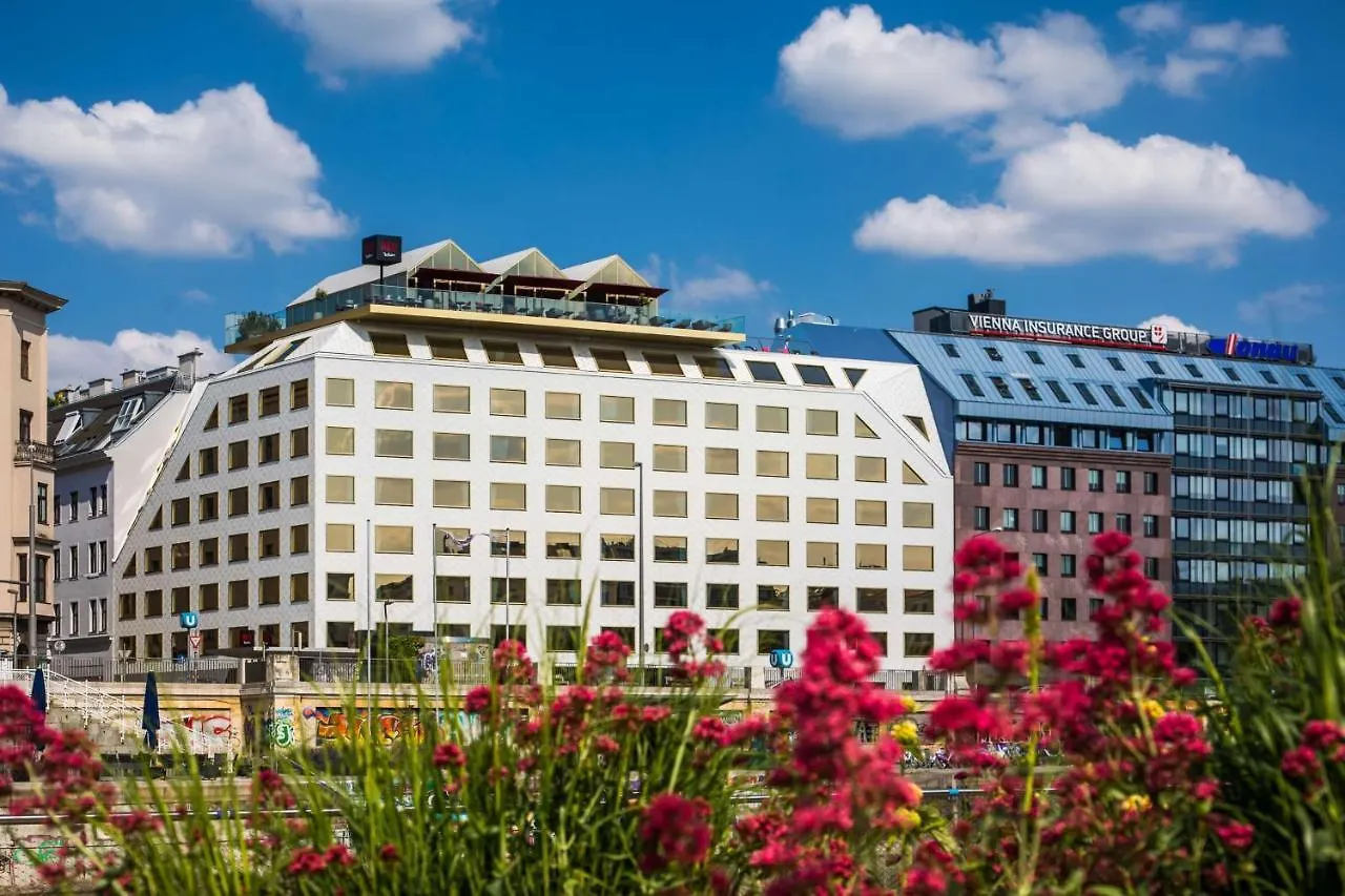 Radisson Red Hotel, Vienna