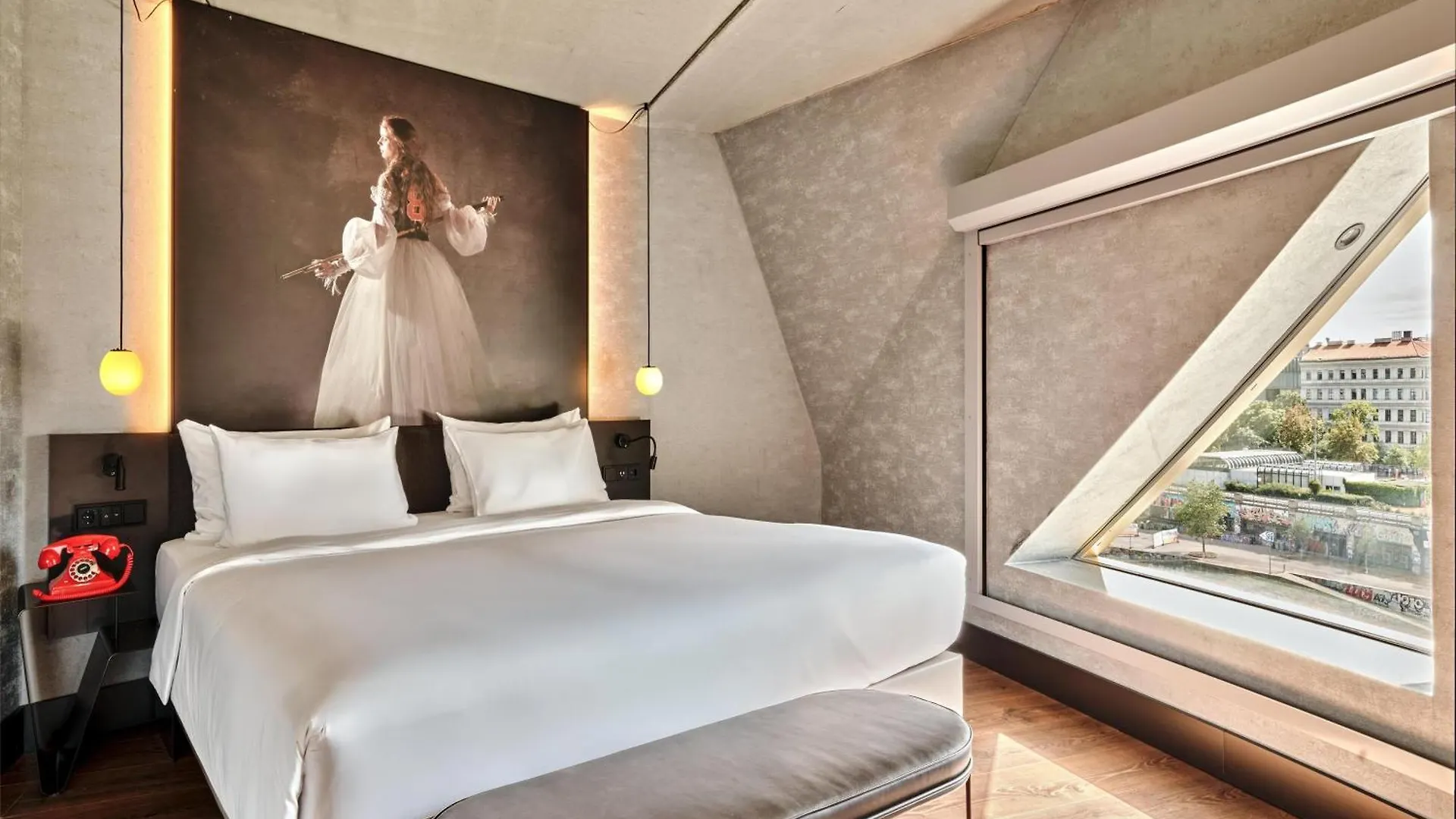 Radisson Red Hotel, Bécs
