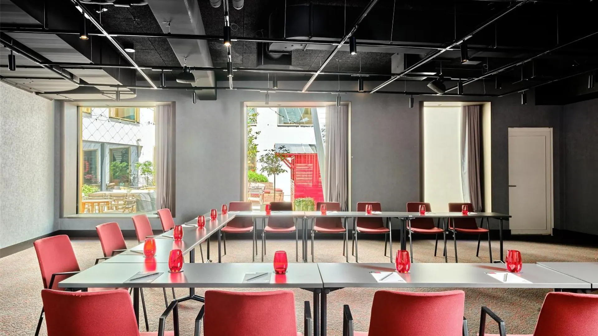 Radisson Red Hotel, Βιέννη